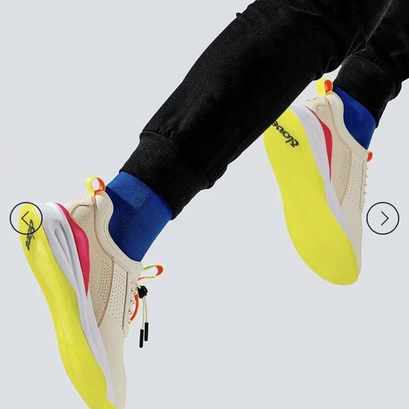 NWOT: Clove Limited Edition Classic Sneaker In Lemon Aid Size 9W/M7.5  Unisex! - Picture 2 of 8